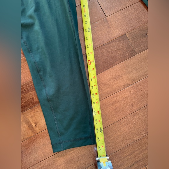 Lole Women’s Capri leggings side Pockets Tight in Forest Green Women’s XXL - Picture 8 of 12